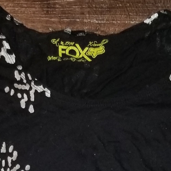 3/$20 Ladies super cute fox racing top - Picture 3 of 3